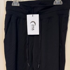 ZYIA Active Women’s Black Ascend Joggers